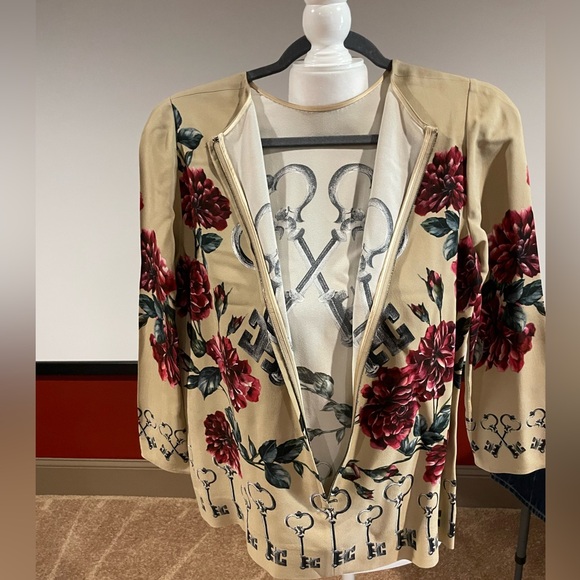 Dolce Gabbana skeleton key roses top. 44. New never worn. - Picture 4 of 6